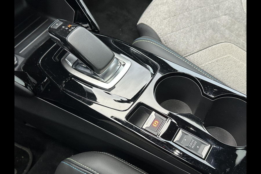 Peugeot e-208 EV GT 350 50 kWh VAN: 17.900,- VOOR: 15.877,- UW EINDEJAARSVOORDEEL: 2.023,- EURO | 3-fase laden | SOH 88% | Panoramadak | Adaptieve cruise control | Virtual cockpit | Stoelverwarming | Full options