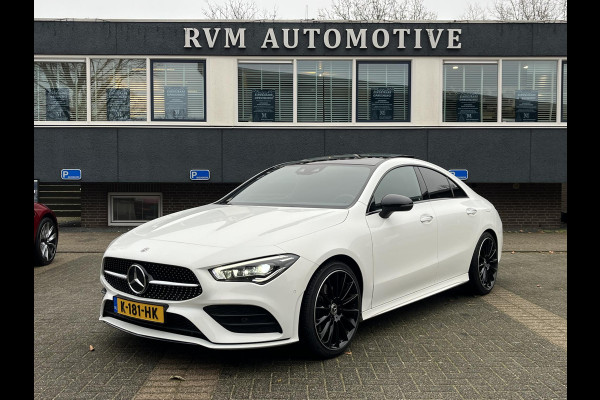 Mercedes-Benz CLA-Klasse 200 Business Solution AMG VAN: €34.900,- | VOOR: €31.877,- | UW E INDEJAARSVOORDEEL: €3.023,- l 1e eigenaar | NL Auto  Panoramadak | Sfeerverlichting | Elektrische stoelen met geheugen | Camera | Apple CarPlay | Rijklaar geleverd met 12 maanden BOVAG-garantie