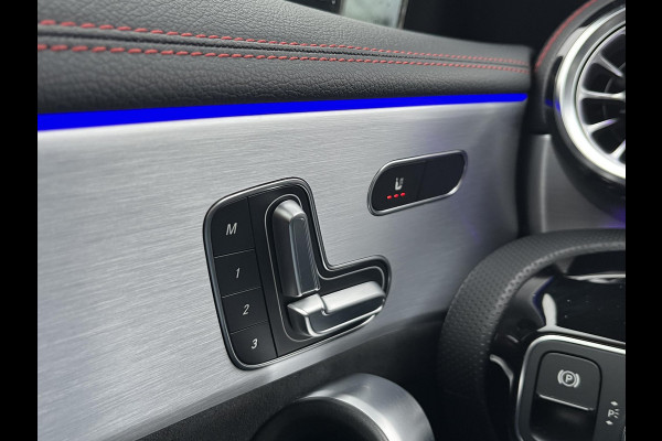 Mercedes-Benz CLA-Klasse 200 Business Solution AMG VAN: €34.900,- | VOOR: €31.877,- | UW E INDEJAARSVOORDEEL: €3.023,- l 1e eigenaar | NL Auto  Panoramadak | Sfeerverlichting | Elektrische stoelen met geheugen | Camera | Apple CarPlay | Rijklaar geleverd met 12 maanden BOVAG-garantie