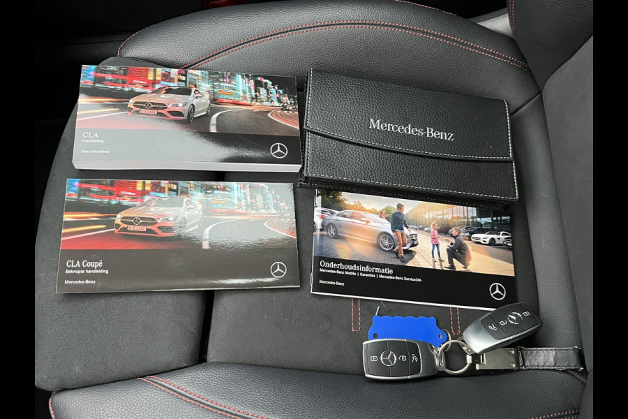 Mercedes-Benz CLA-Klasse 200 Business Solution AMG VAN: €34.900,- | VOOR: €31.877,- | UW E INDEJAARSVOORDEEL: €3.023,- l 1e eigenaar | NL Auto  Panoramadak | Sfeerverlichting | Elektrische stoelen met geheugen | Camera | Apple CarPlay | Rijklaar geleverd met 12 maanden BOVAG-garantie