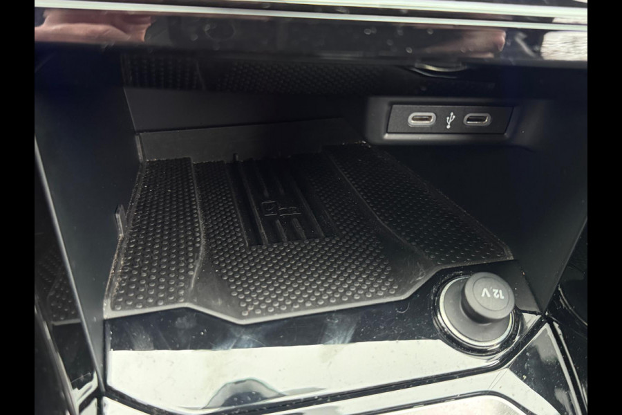 Volkswagen T-Roc Cabrio 1.5 TSI DSG R-LINE SPORT LED/NAVI/CARPLAY/FABRIEKS GARANTIE