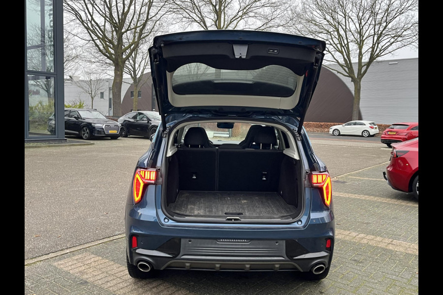 Lynk & Co 01 1.5 VAN: €24.900,- VOOR: €21.440,- UW EINDEJAARSVOORDEEL: €3.460,- | PHEV PLUG-IN HYBRIDE | COMPLETE AUTO | ELEKTRISCH PANORAMADAK | FULL OPTIONS | LYNK & CO GARANTIE T/M 05-2026 | RIJKLAAR GELEVERD | BTW VERREKENBAARE|