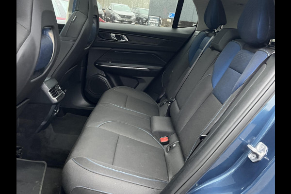 Lynk & Co 01 1.5 VAN: €24.900,- VOOR: €21.440,- UW EINDEJAARSVOORDEEL: €3.460,- | PHEV PLUG-IN HYBRIDE | COMPLETE AUTO | ELEKTRISCH PANORAMADAK | FULL OPTIONS | LYNK & CO GARANTIE T/M 05-2026 | RIJKLAAR GELEVERD | BTW VERREKENBAARE|