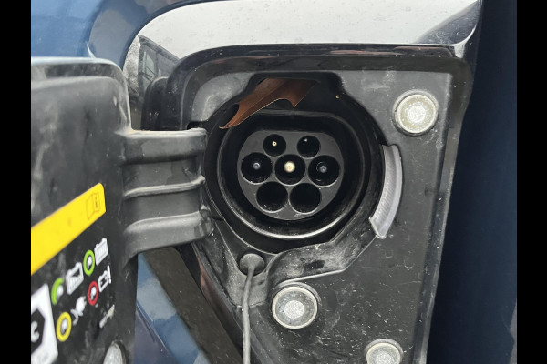 Lynk & Co 01 1.5 VAN: €24.900,- VOOR: €21.440,- UW EINDEJAARSVOORDEEL: €3.460,- | PHEV PLUG-IN HYBRIDE | COMPLETE AUTO | ELEKTRISCH PANORAMADAK | FULL OPTIONS | LYNK & CO GARANTIE T/M 05-2026 | RIJKLAAR GELEVERD | BTW VERREKENBAARE|