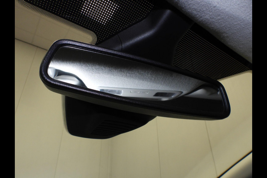 Ford Fiesta 1.0 EcoBoost Titanium NAVI-APP/CLIMA/LED/PDC/15"LMV!