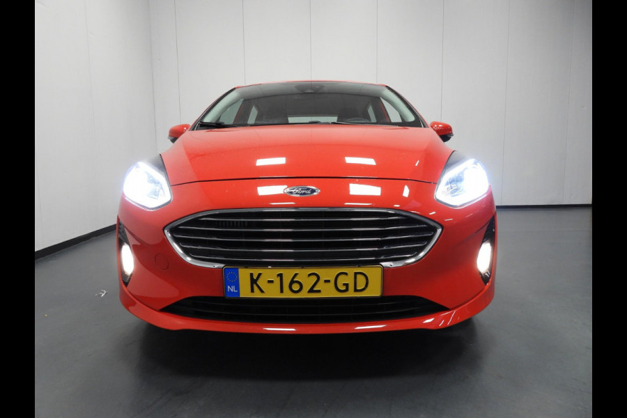 Ford Fiesta 1.0 EcoBoost Titanium NAVI-APP/CLIMA/LED/PDC/15"LMV!