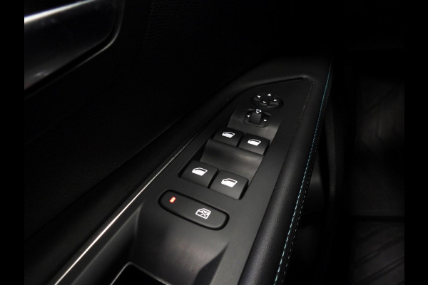 Peugeot 5008 1.2 PureTech Allure Business 7-Pers. TREKH/NAVI/CAMERA/CLIMA/18"LMV!