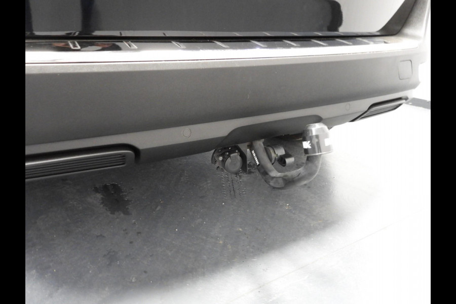 Peugeot 5008 1.2 PureTech Allure Business 7-Pers. TREKH/NAVI/CAMERA/CLIMA/18"LMV!