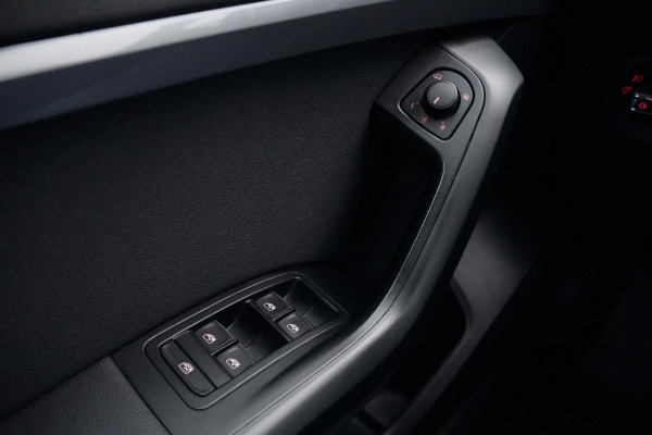 Seat Ateca 1.0 EcoTSI Style Sport | CarPlay | Camera | Pdc | Cruise | Led | Alcantara |