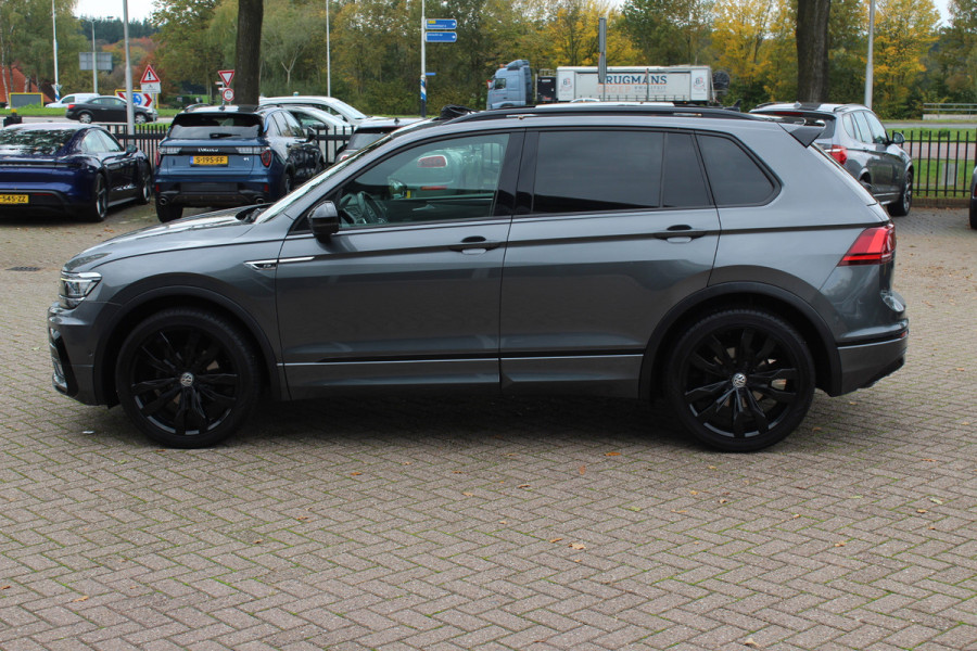 Volkswagen Tiguan 1.5 TSI ACT Highline Business 3x R-Line / Panoramadak / Camera / Leder / 20'' / Blackpack / CarPlay / DAB / Stoelverwarming / Virtual Cockpit / ACC