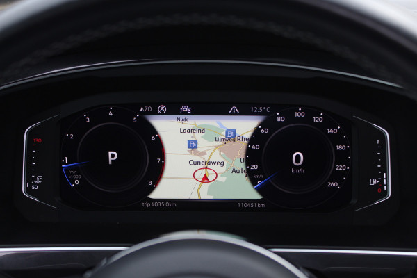 Volkswagen Tiguan 1.5 TSI ACT Highline Business 3x R-Line / Panoramadak / Camera / Leder / 20'' / Blackpack / CarPlay / DAB / Stoelverwarming / Virtual Cockpit / ACC