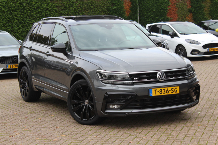 Volkswagen Tiguan 1.5 TSI ACT Highline Business 3x R-Line / Panoramadak / Camera / Leder / 20'' / Blackpack / CarPlay / DAB / Stoelverwarming / Virtual Cockpit / ACC