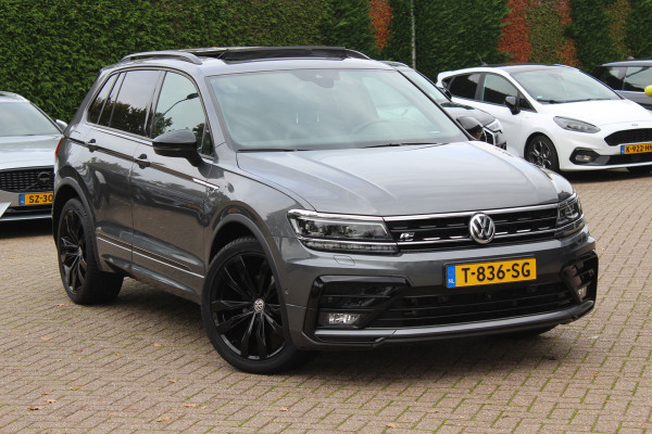 Volkswagen Tiguan 1.5 TSI ACT Highline Business 3x R-Line / Panoramadak / Camera / Leder / 20'' / Blackpack / CarPlay / DAB / Stoelverwarming / Virtual Cockpit / ACC
