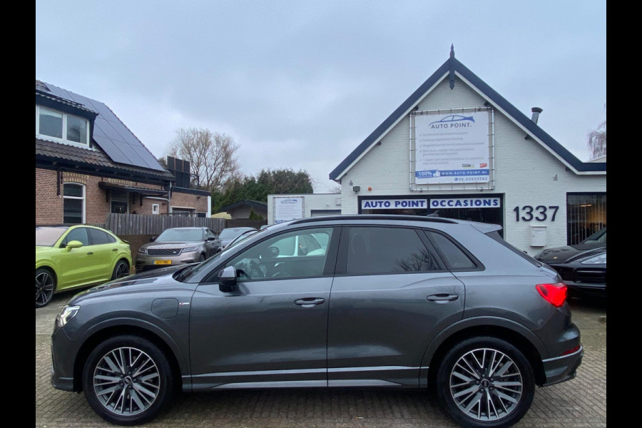 Audi Q3 45E TFSI S-LINE/AUT/CAMERA/MATRIX/BLINDSPOT/LANE/VIRTUAL