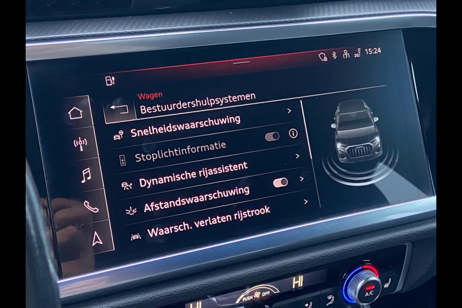 Audi Q3 45E TFSI S-LINE/AUT/CAMERA/MATRIX/BLINDSPOT/LANE/VIRTUAL