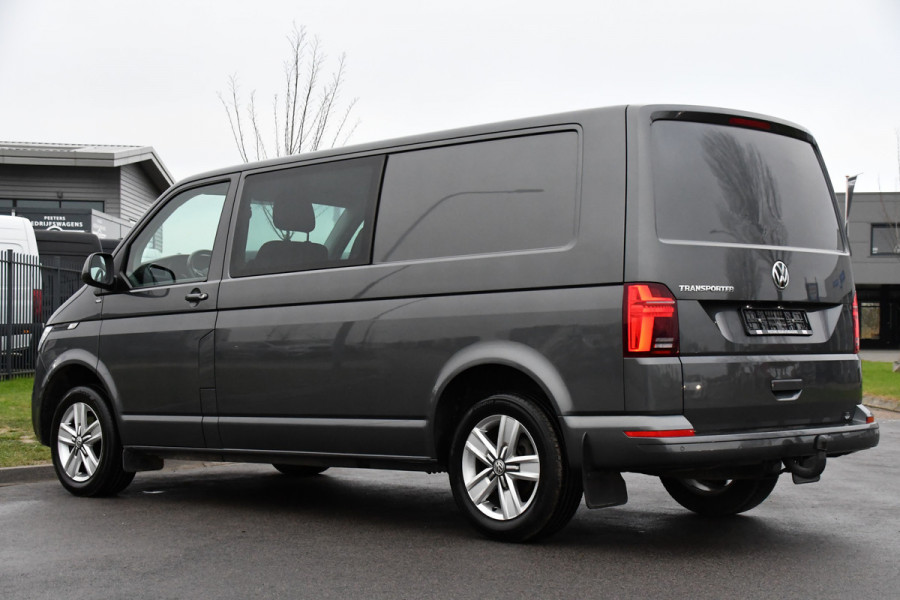Volkswagen Transporter 2.0 TDI L2H1 DC Highline Adaptieve Cruise, Camera, Carplay, LED, 150pk, Automaat, Multimedia, Trekhaak, Uniek!