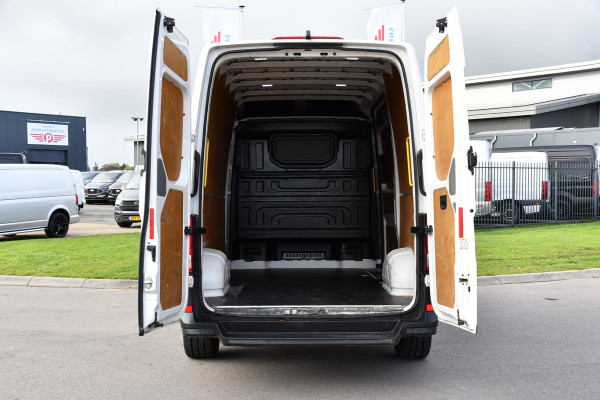 MAN TGE 35 2.0 L3H3 PB Edition Full Options! Adaptieve Cruise, LED, Carplay, 177pk, Automaat, Multimedia, Stoelverwarming, Uniek!