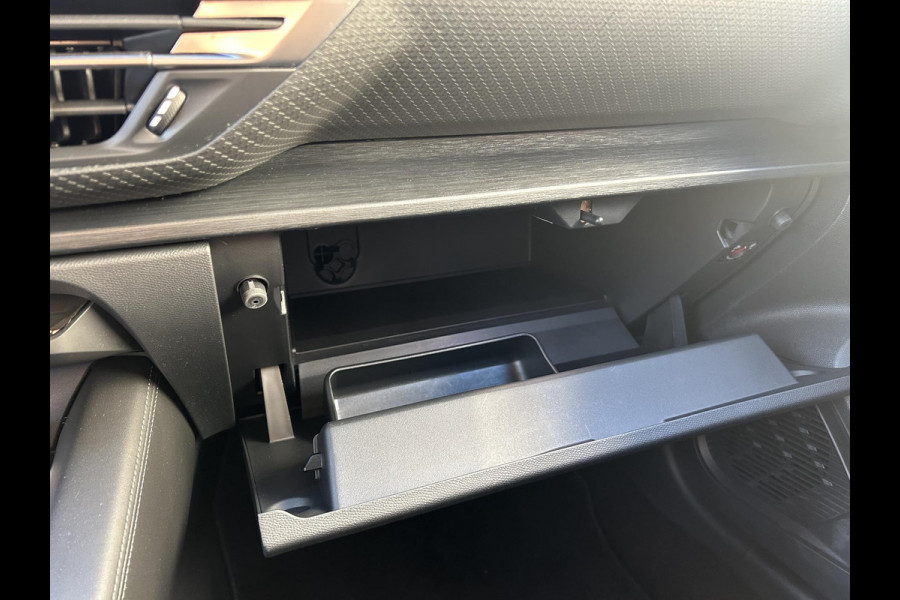 Citroën C5 X 1.2 PT 130 Business Plus Aut. | Lederen bekleding | Camera | Prijs is rijklaar