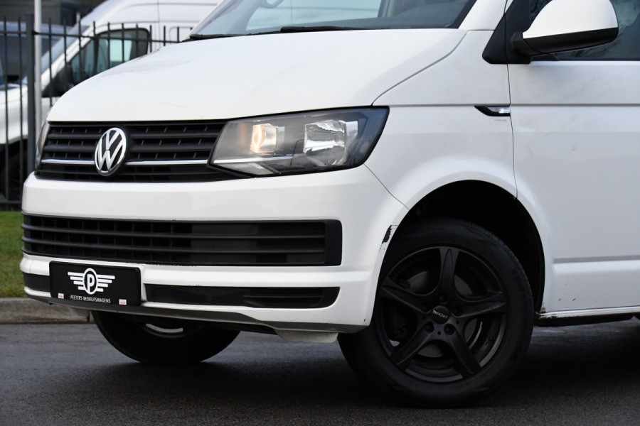 Volkswagen Transporter 2.0 TDI L2H1 DC Edition Cruise, Sensoren, Trekhaak, Airco, 85pk, Radio, Direct leverbaar!