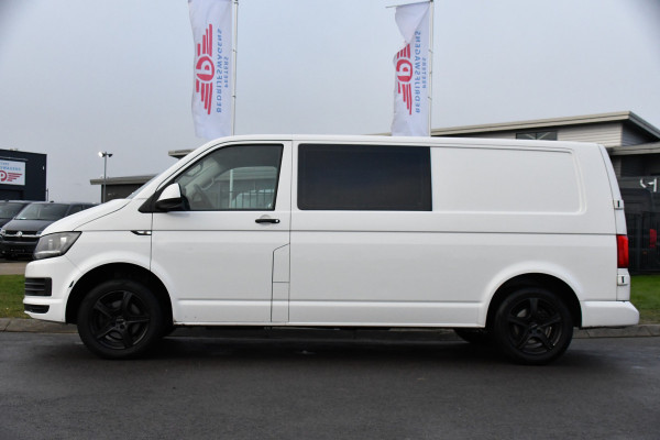 Volkswagen Transporter 2.0 TDI L2H1 DC Edition Cruise, Sensoren, Trekhaak, Airco, 85pk, Radio, Direct leverbaar!