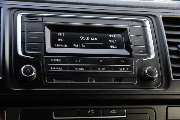 Volkswagen Transporter 2.0 TDI L2H1 DC Edition Cruise, Sensoren, Trekhaak, Airco, 85pk, Radio, Direct leverbaar!