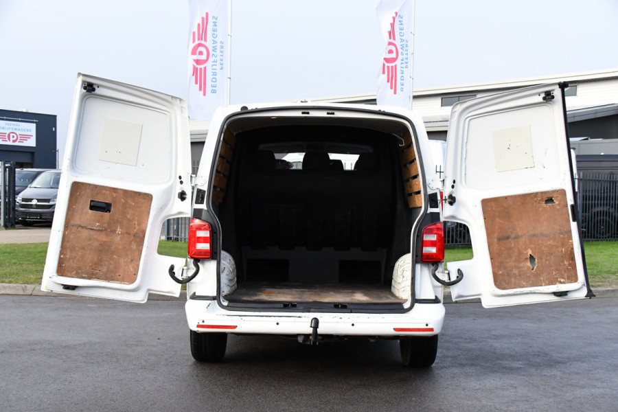Volkswagen Transporter 2.0 TDI L2H1 DC Edition Cruise, Sensoren, Trekhaak, Airco, 85pk, Radio, Direct leverbaar!
