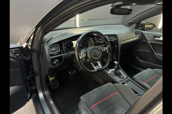 Volkswagen Golf 2.0 TSI GTI Performance Pano|Dynaudio|DCC|Dodehoek|ACC|Lane Assist|Camera|ParkPilot|Standkachel|Sfeer|Stoelver
