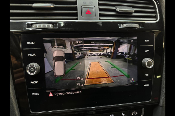 Volkswagen Golf 2.0 TSI GTI Performance Pano|Dynaudio|DCC|Dodehoek|ACC|Lane Assist|Camera|ParkPilot|Standkachel|Sfeer|Stoelver