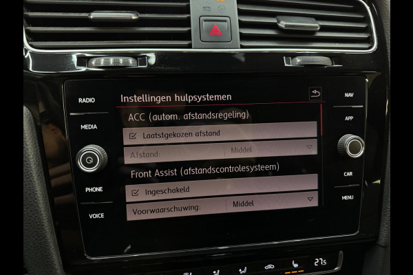 Volkswagen Golf 2.0 TSI GTI Performance Pano|Dynaudio|DCC|Dodehoek|ACC|Lane Assist|Camera|ParkPilot|Standkachel|Sfeer|Stoelver
