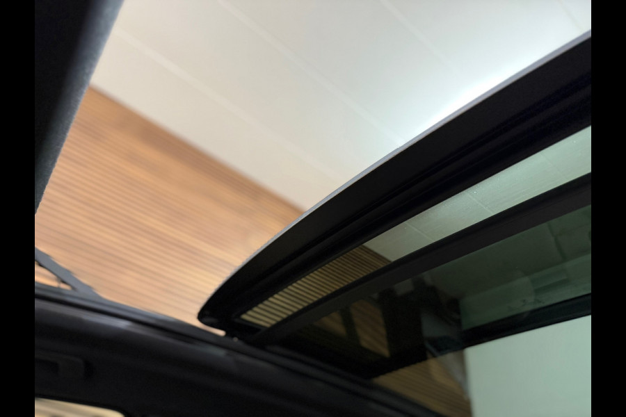 BMW X3 XDrive30e High Executive | Shadow Line | M-Sport | Pano | 20' inch | LED | Camera