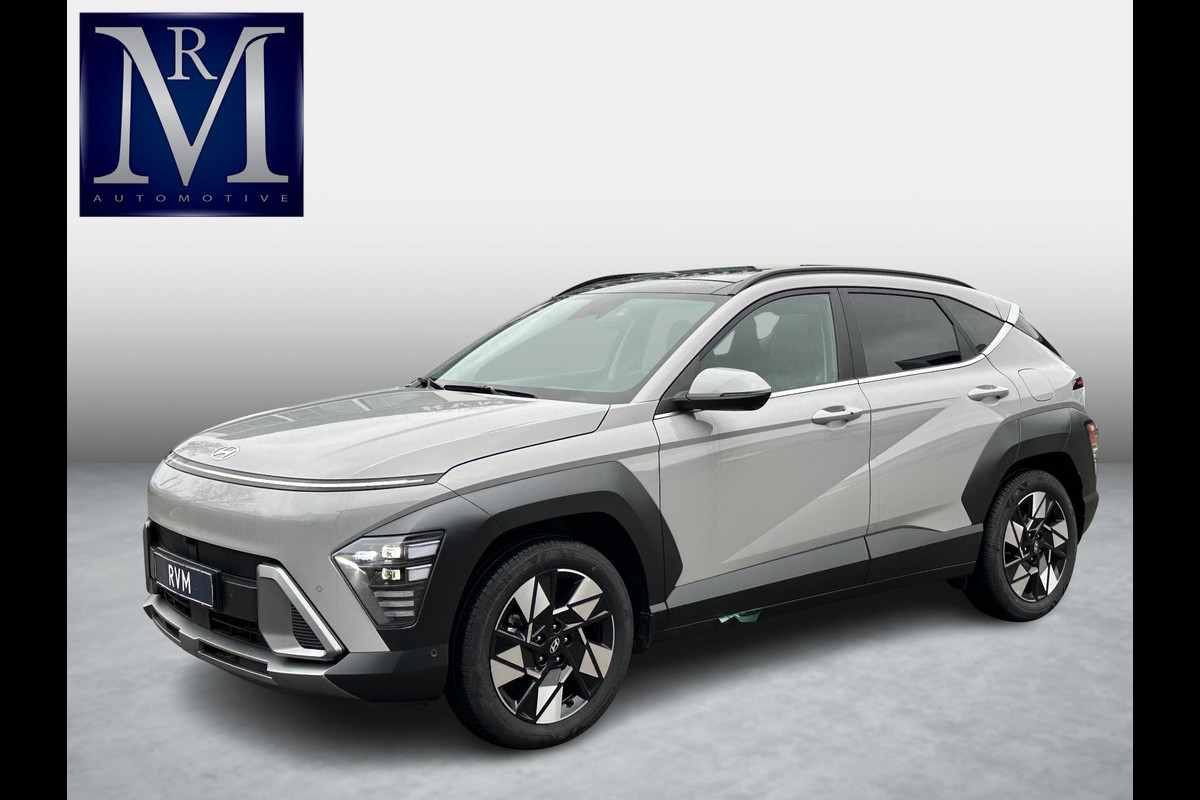 Hyundai Kona 1.6 GDI HEV Premium Sky VAN: 44.300,- VOOR: 35.877,- UW EINDEJAARSVOORDEEL: 8.413,- euro NIEUWE AUTO MET REGISTRATIE | VOLLE AUTO!