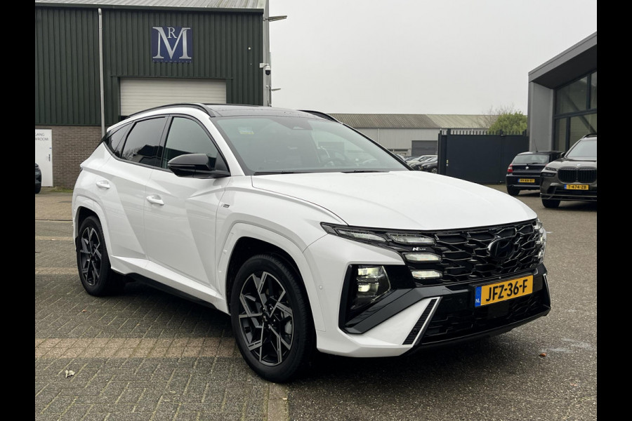 Hyundai Tucson 1.6 T-GDI HEV N Line Sky VAN: 54.095,- VOOR: 42.877,- UW EINDEJAARSVOORDEEL: 11.218,- EURO ORIG. NL AUTO 09-2025 NIEUWPRIJS: 54.095,- EURO.