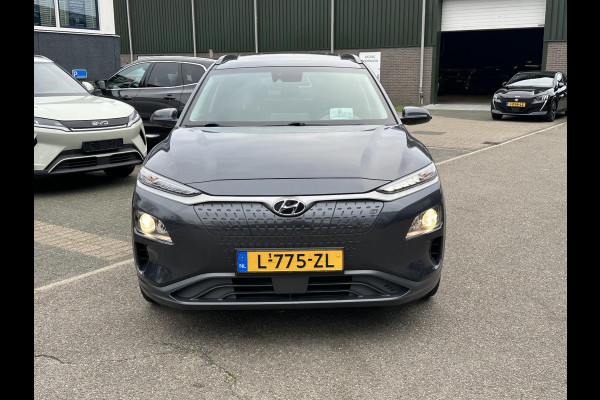 Hyundai Kona EV Fashion 64 kWh VAN: 19.900,- VOOR: 17.877,- UW EINDEJAARSVOORDEEL: 2.023,- | DEALER ONDERHOUDEN | ZEER NETTE AUTO.