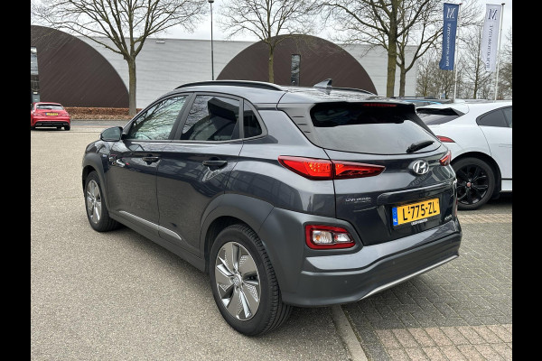 Hyundai Kona EV Fashion 64 kWh VAN: 19.900,- VOOR: 17.877,- UW EINDEJAARSVOORDEEL: 2.023,- | DEALER ONDERHOUDEN | ZEER NETTE AUTO.