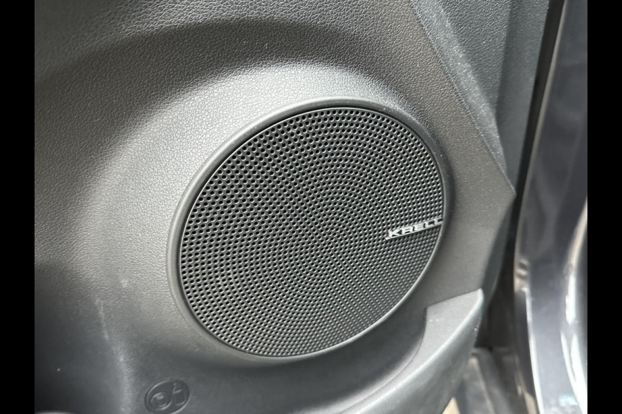 Hyundai Kona EV Fashion 64 kWh VAN: 19.900,- VOOR: 17.877,- UW EINDEJAARSVOORDEEL: 2.023,- | DEALER ONDERHOUDEN | ZEER NETTE AUTO.