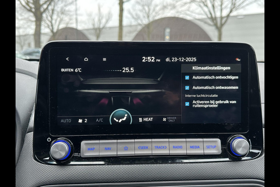 Hyundai Kona EV Fashion 64 kWh VAN: 19.900,- VOOR: 17.877,- UW EINDEJAARSVOORDEEL: 2.023,- | DEALER ONDERHOUDEN | ZEER NETTE AUTO.