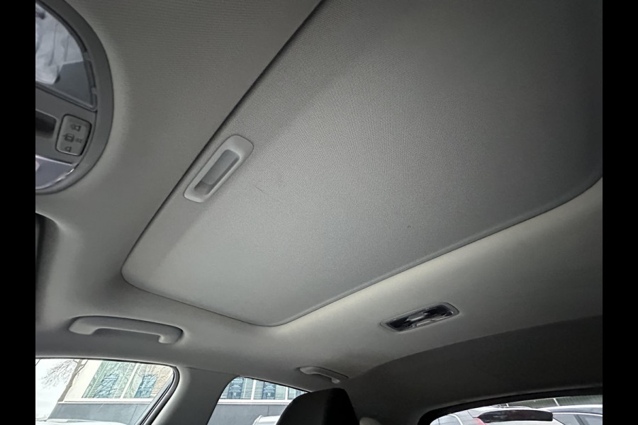 Hyundai Kona EV Fashion 64 kWh VAN: 19.900,- VOOR: 17.877,- UW EINDEJAARSVOORDEEL: 2.023,- | DEALER ONDERHOUDEN | ZEER NETTE AUTO.