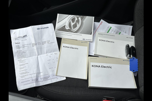 Hyundai Kona EV Fashion 64 kWh VAN: 19.900,- VOOR: 17.877,- UW EINDEJAARSVOORDEEL: 2.023,- | DEALER ONDERHOUDEN | ZEER NETTE AUTO.