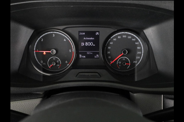 Volkswagen Transporter 2.0 TDI L2H3 28 110 pk | Verlengde garantie | Navigatie via App | Trekhaak | Parkeersensoren achter | Cruise control |