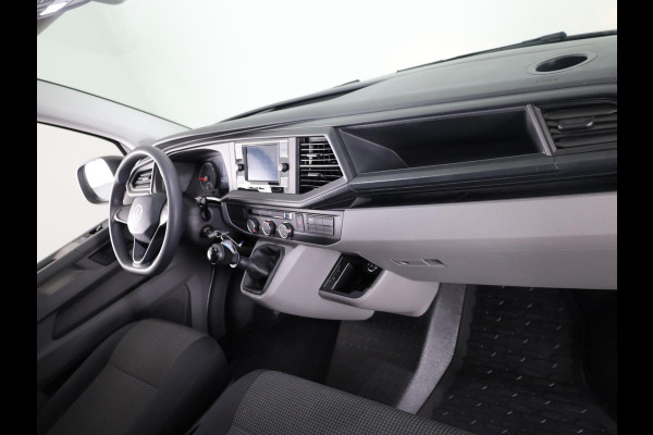 Volkswagen Transporter 2.0 TDI L2H3 28 110 pk | Verlengde garantie | Navigatie via App | Trekhaak | Parkeersensoren achter | Cruise control |