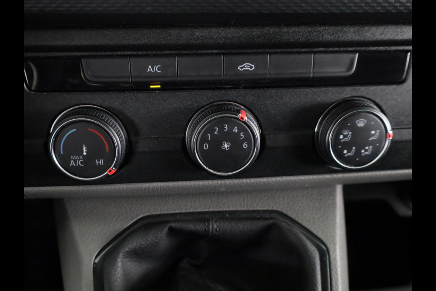 Volkswagen Transporter 2.0 TDI L2H3 28 110 pk | Verlengde garantie | Navigatie via App | Trekhaak | Parkeersensoren achter | Cruise control |