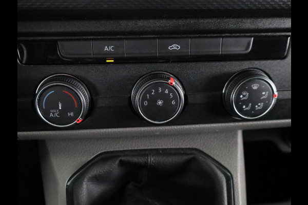 Volkswagen Transporter 2.0 TDI L2H3 28 110 pk | Verlengde garantie | Navigatie via App | Trekhaak | Parkeersensoren achter | Cruise control |