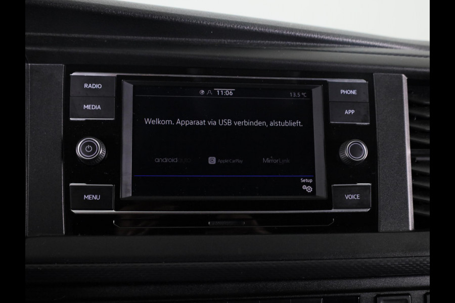 Volkswagen Transporter Bestelwagen L2 28 2.0 TDI 110 pk | Verlengde garantie | Navigatie via App | Trekhaak | Parkeersensoren achter | Cruise control |