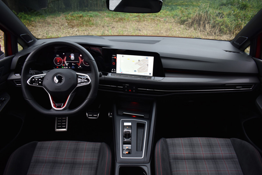 Volkswagen Golf GTI 2.0 TSI 245PK DSG GTI-SPORT HEAD UP HARMANN-KARDON/IQ-LIGHT/PANORAMADAK