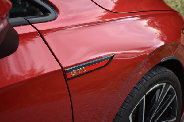 Volkswagen Golf GTI 2.0 TSI 245PK DSG GTI-SPORT HEAD UP HARMANN-KARDON/IQ-LIGHT/PANORAMADAK