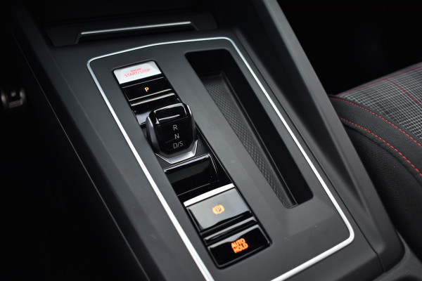 Volkswagen Golf GTI 2.0 TSI 245PK DSG GTI-SPORT HEAD UP HARMANN-KARDON/IQ-LIGHT/PANORAMADAK