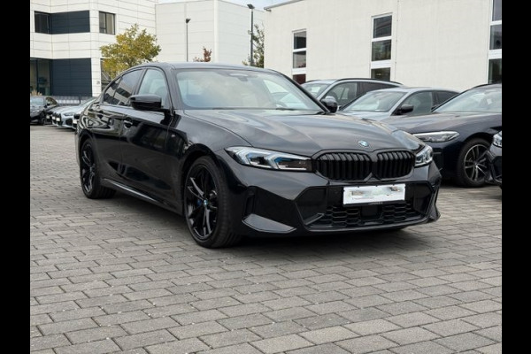 BMW 3-serie 320d xDrive M-SPORT ** ADAP. LED, NAVI+, HuD, ACC, M-REM, 19-inch LMV, H&K ** 1e EIG - UNFALLFREI - BMW GAR ** ** INFORMEER OOK NAAR ONZE AANTREKKELIJKE FINANCIAL-LEASE TARIEVEN **