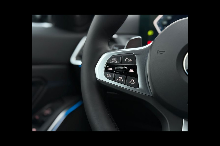 BMW 3-serie 320d xDrive M-SPORT ** ADAP. LED, NAVI+, HuD, ACC, M-REM, 19-inch LMV, H&K ** 1e EIG - UNFALLFREI - BMW GAR ** ** INFORMEER OOK NAAR ONZE AANTREKKELIJKE FINANCIAL-LEASE TARIEVEN **