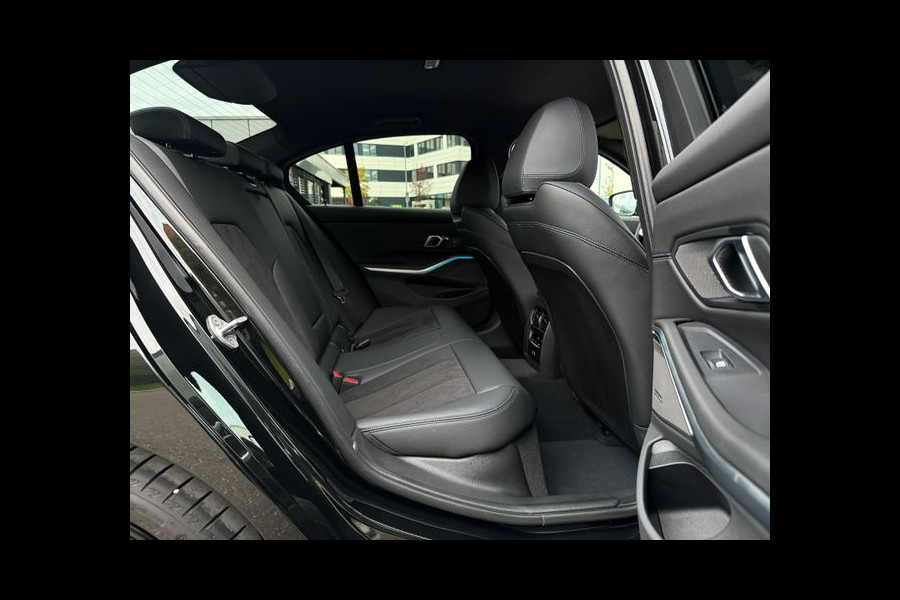 BMW 3-serie 320d xDrive M-SPORT ** ADAP. LED, NAVI+, HuD, ACC, M-REM, 19-inch LMV, H&K ** 1e EIG - UNFALLFREI - BMW GAR ** ** INFORMEER OOK NAAR ONZE AANTREKKELIJKE FINANCIAL-LEASE TARIEVEN **