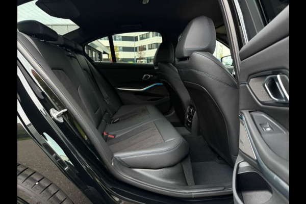 BMW 3-serie 320d xDrive M-SPORT ** ADAP. LED, NAVI+, HuD, ACC, M-REM, 19-inch LMV, H&K ** 1e EIG - UNFALLFREI - BMW GAR ** ** INFORMEER OOK NAAR ONZE AANTREKKELIJKE FINANCIAL-LEASE TARIEVEN **